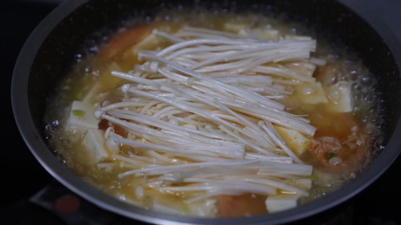 Enoki Mushroom and Tofu Soup