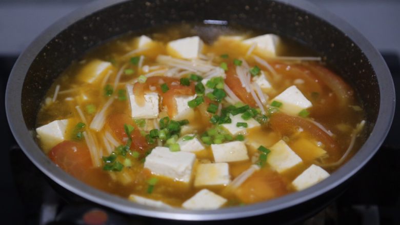 Enoki Mushroom and Tofu Soup