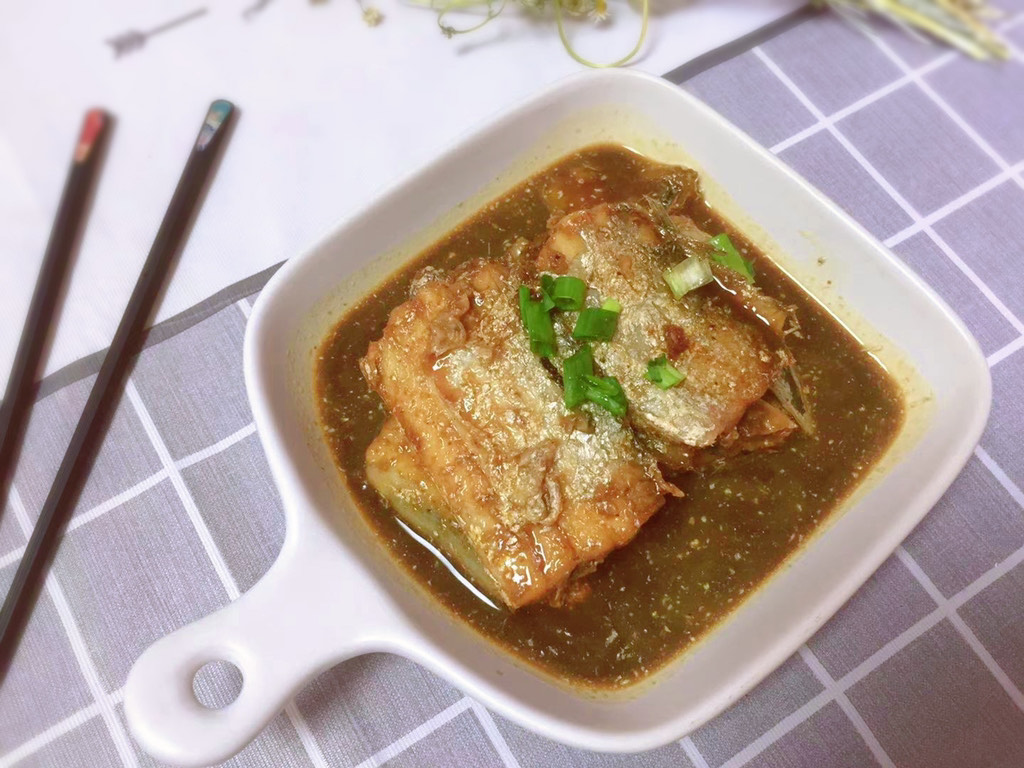 Stewed hairtail fish