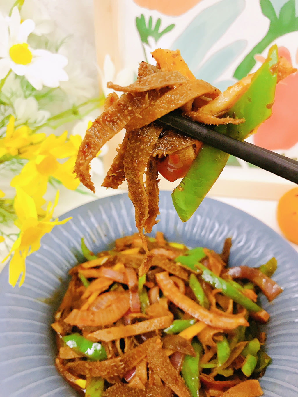 Stir-fried tripe with green pepper