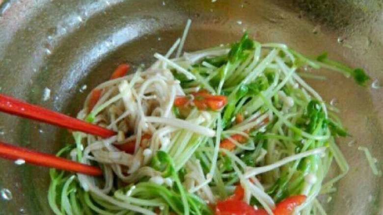 Homemade Enoki Mushrooms and Bean Sprouts