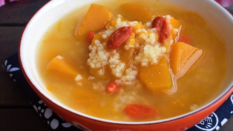 Pumpkin, Wolfberry and Millet Porridge