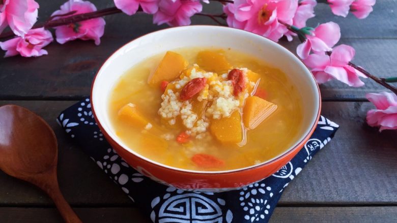 Pumpkin, Wolfberry and Millet Porridge