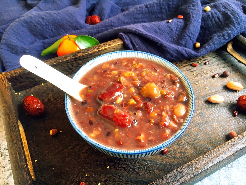 Red Dates, Lotus Seeds and Laba Porridge