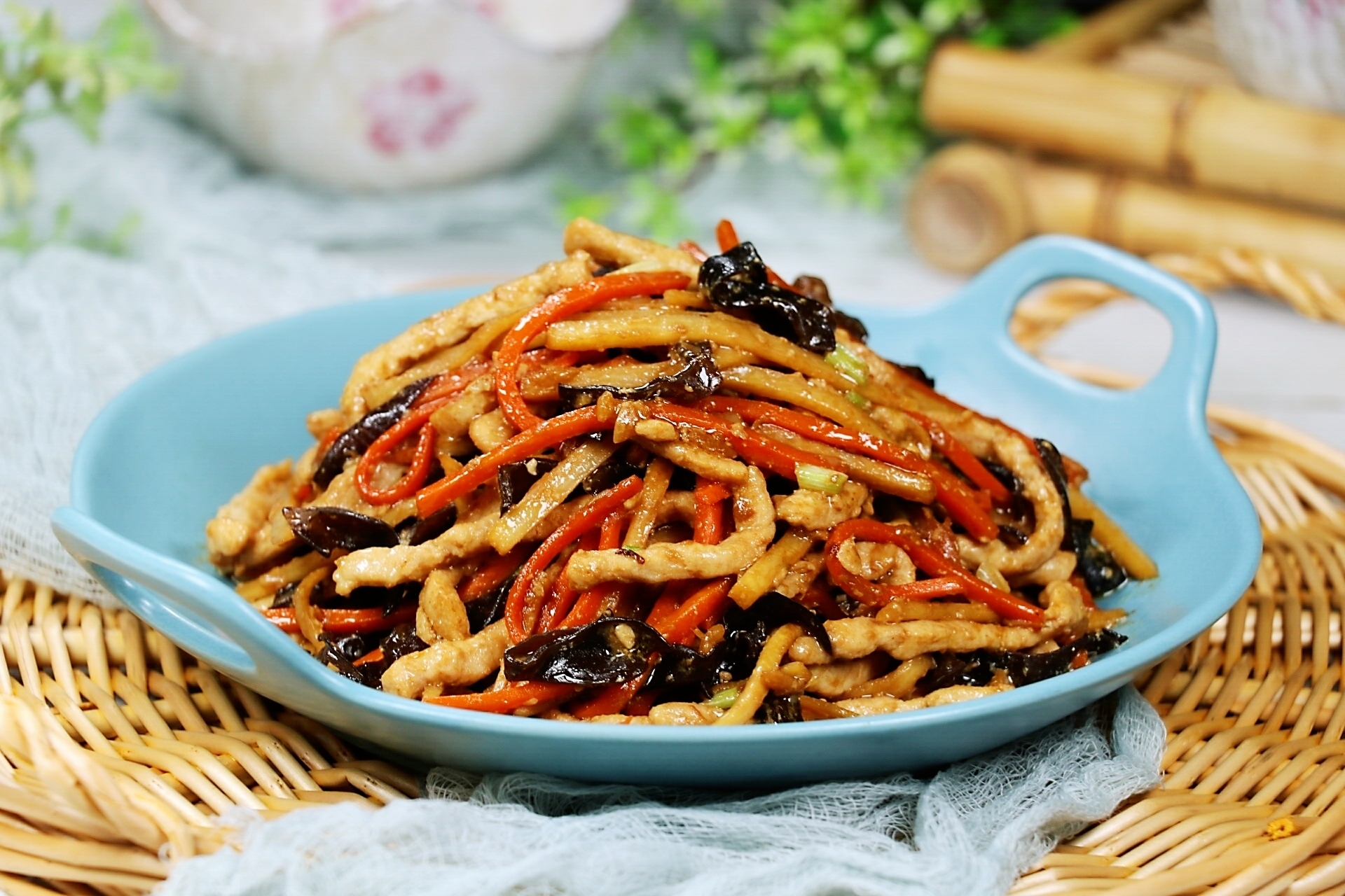 Fish flavored shredded pork#