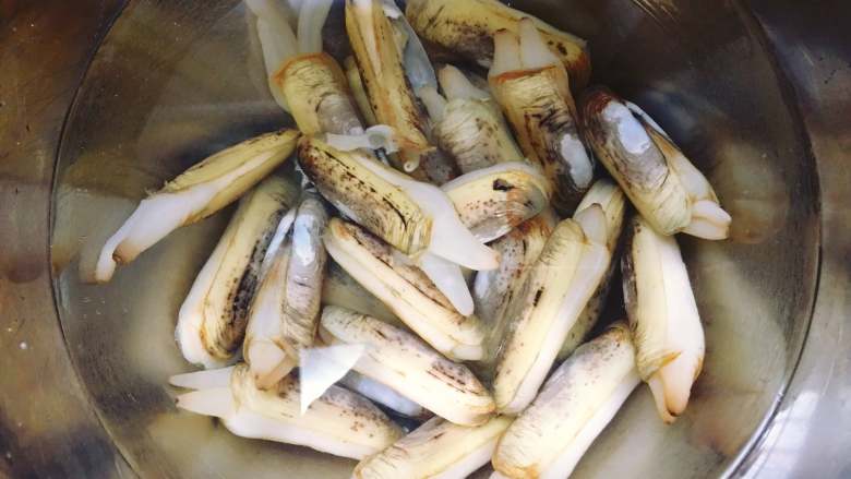 Stir-friedrazor clam