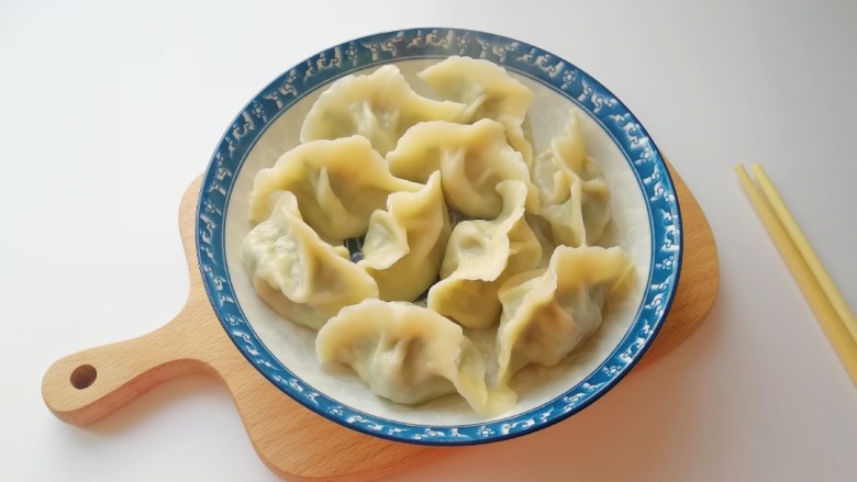 Leek and egg dumplings