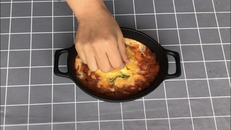 Italian breakfast baked eggs