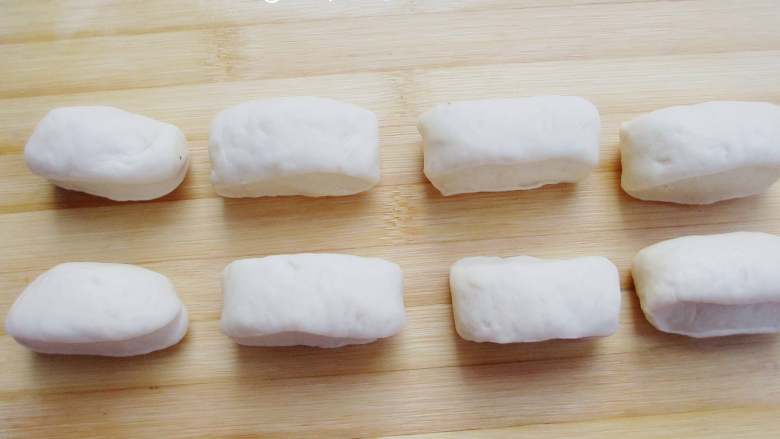 Knife-cut steamed buns