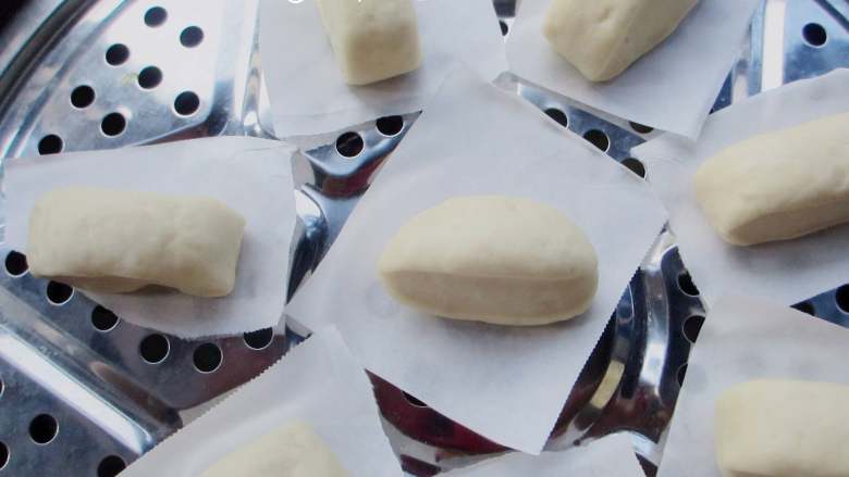 Knife-cut steamed buns