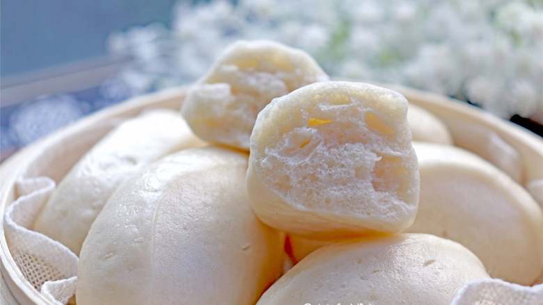 Knife-cut steamed buns