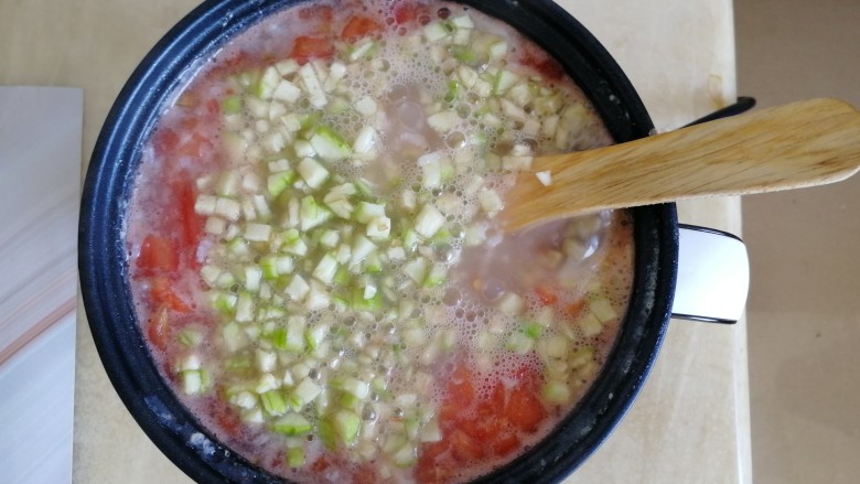 Tomato and Luffa Calcium Porridge