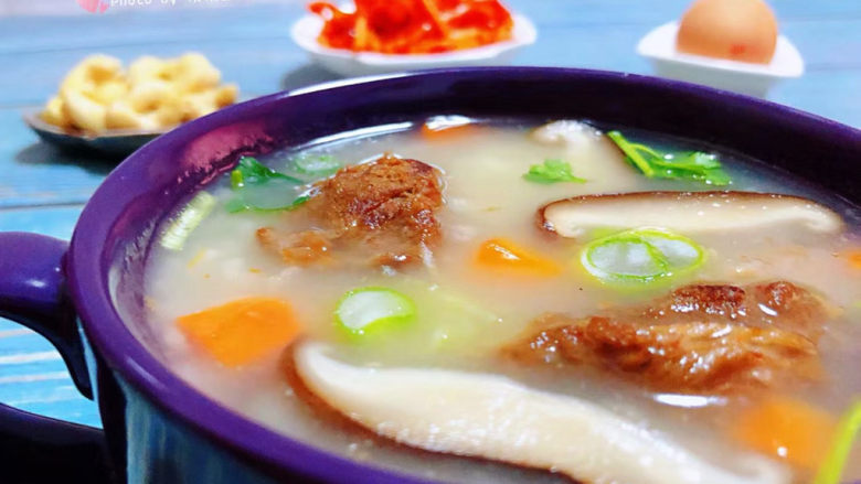 Mushroom and Pork Ribs Porridge