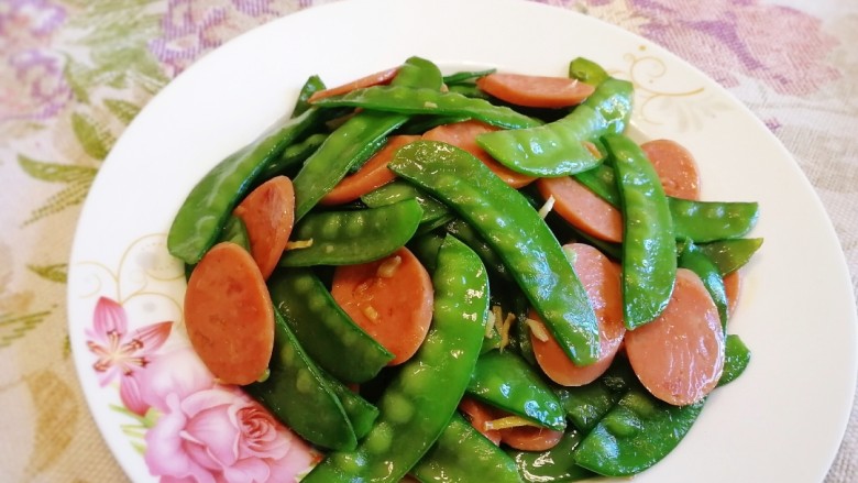 Sautéed Snow Peas and Sausages