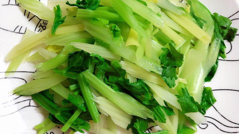 Fried pork slices with onions