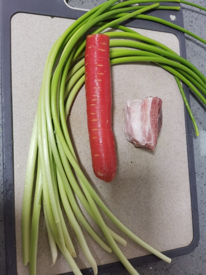 Twice-cooked Pork with Garlic Moss