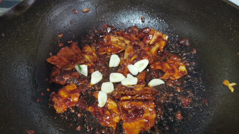 Twice-cooked Pork with Garlic Moss