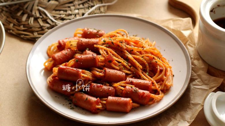 Spaghetti with String Sausage