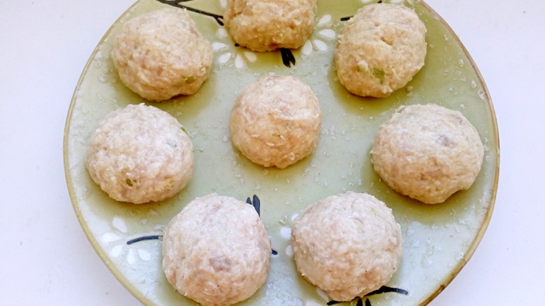 Steamed Lotus Root Balls