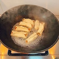 #龙年好好来乐乐狠好狠吃#breakfast -Illustration of how to make fresh meat pot stickers 8