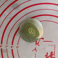 #showyourreuniondinner#Matcha-flavored spiral pattern Illustration of how to make egg yolk cake 18