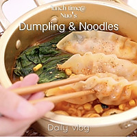 #tastyschoolseason#Ramen dumpling pot: the king of midnight snacks fried carbs Illustration of how to do it 8