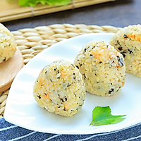 Illustration of how to make seaweed rice balls 9