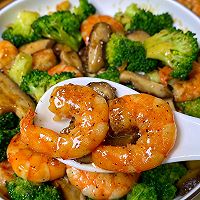 # Zero belly burden to eat late night snacks#Fat-reducing meal! ! Illustration of how to make delicious low-calorie stir-fried shrimps with broccoli and mushrooms 1