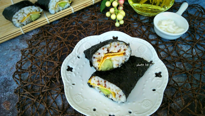 Quinoa Kimbap