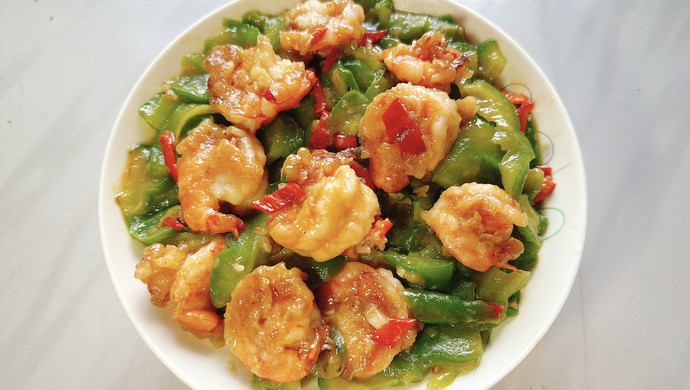 Stir-fried prawns with bitter melon