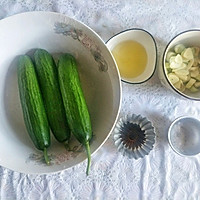 #春日limited on the dining table#Spring fat-reducing meal: Illustration of how to make stir-fried cucumbers 1