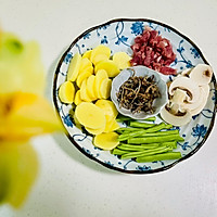 Summer light vegetables, green beans and fried potatoes, illustration 4 