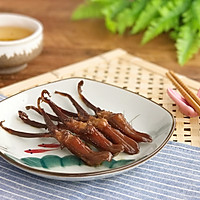 Illustration of how to make classic Cantonese dishes with duck tongue as a side dish 11