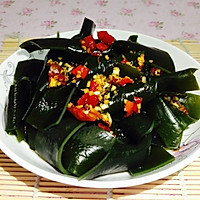 Summer heat relief and weight loss--Cold kelp knot (sour and spicy appetizer) ) Illustration of how to do it 4