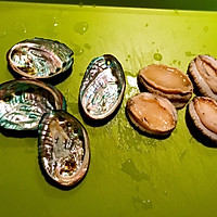 Illustration of how to make fresh abalone and native chicken soup in spring 3