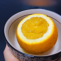 Steamed rock sugar orange is a must-have for relieving coughs and clearing away heat in winter. Illustration of how to do it 3