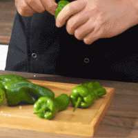 You can have two more bowls of this green pepper dish for dinner Rice - sweet and sour green pepper stuffed with meat [Illustration of how to make it taught by Teacher Kong 3