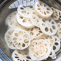 #秋How to eat#Illustration of how to make cold lotus root slices 2