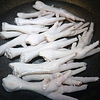 Illustration of braised chicken feet 3