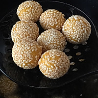 Pumpkin sesame balls - a very popular dessert for children Illustration of how to do it 13