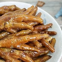 Illustration of braised chicken feet 8