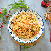 The gorgeous transformation of leftover rice—Illustration of how to make fried rice with shrimps 13 