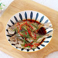 #celebrity chef juice flavor, round Mid-Autumn Festival delicious#Steamed small pomfret Illustration of how to cook fish 9