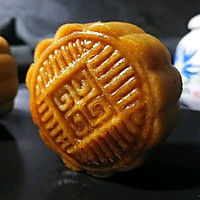 Cantonese style lotus paste & bean paste and egg yolk mooncake#Enjoy 