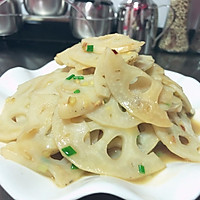 Illustration of how to make stir-fried lotus root slices 6