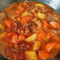 Illustration of how to make winter health vegetables, tomato, beef brisket and potatoes stewed 9