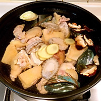 Illustration of how to make fresh abalone and native chicken soup in spring 5