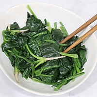 #kuaishou and nutritious, my family’s must-have winter dishes#kuaishou Illustration of how to make sesame spinach 2