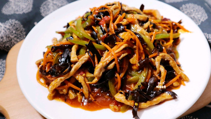 Home-cooked quick dish fish-flavored shredded pork