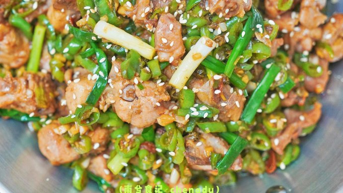 Homemade Sichuan Cuisine Spicy Green Pepper Rabbit